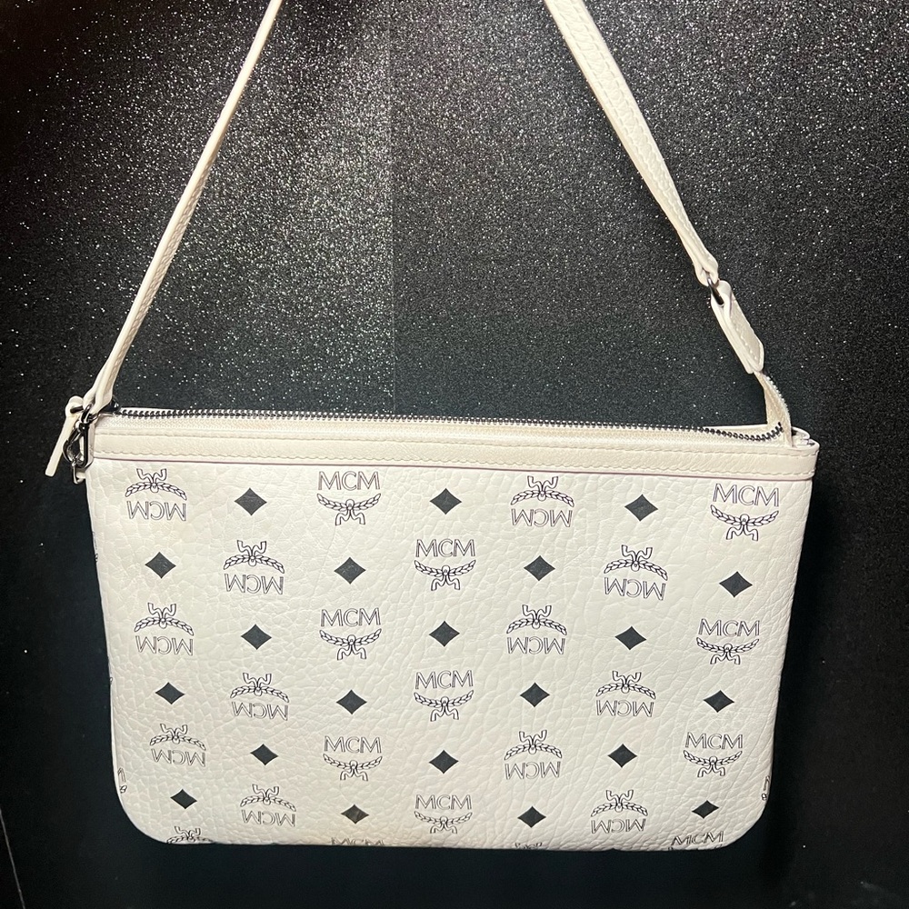 MCM White Pouch